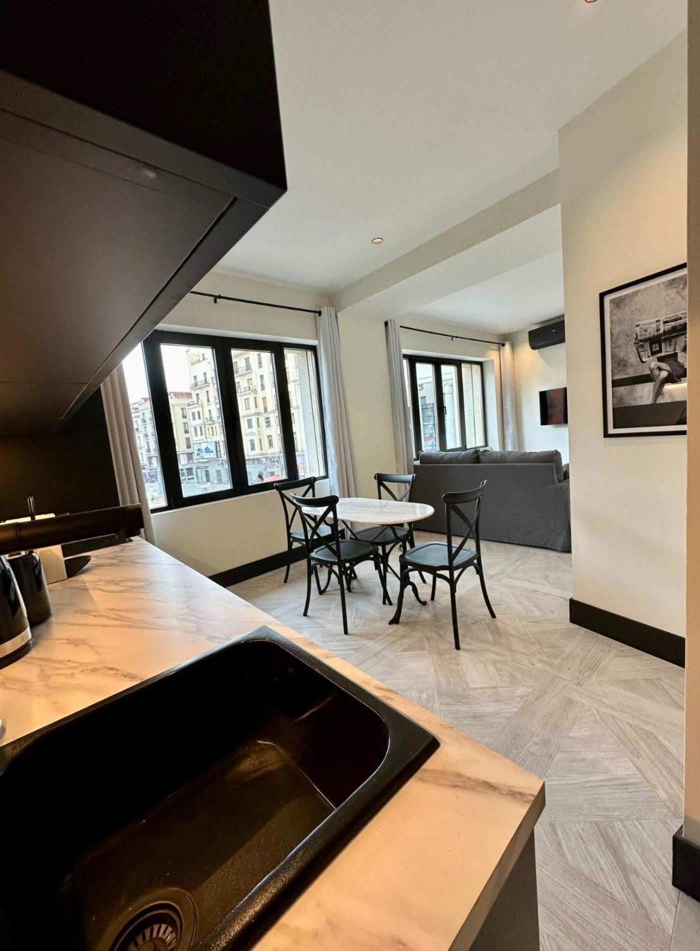 Chic Apt Para 4Pax En Plaza Del Carmen-Gran Via E2 Madrid Kültér fotó